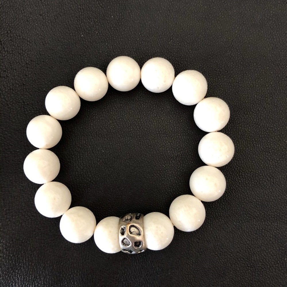 Sisco Bracelet Cream Coral Stretch Beads Silver